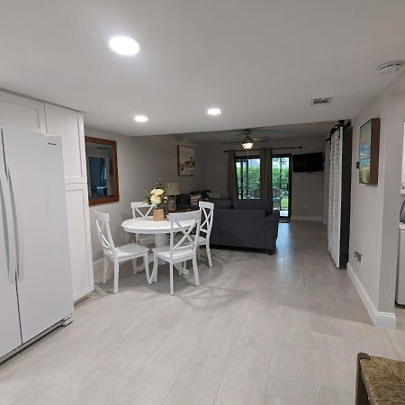 New Condo! Just 15 Min To Ft Myers And Sanibel Beach! Great Location!! Fort Myers Luaran gambar