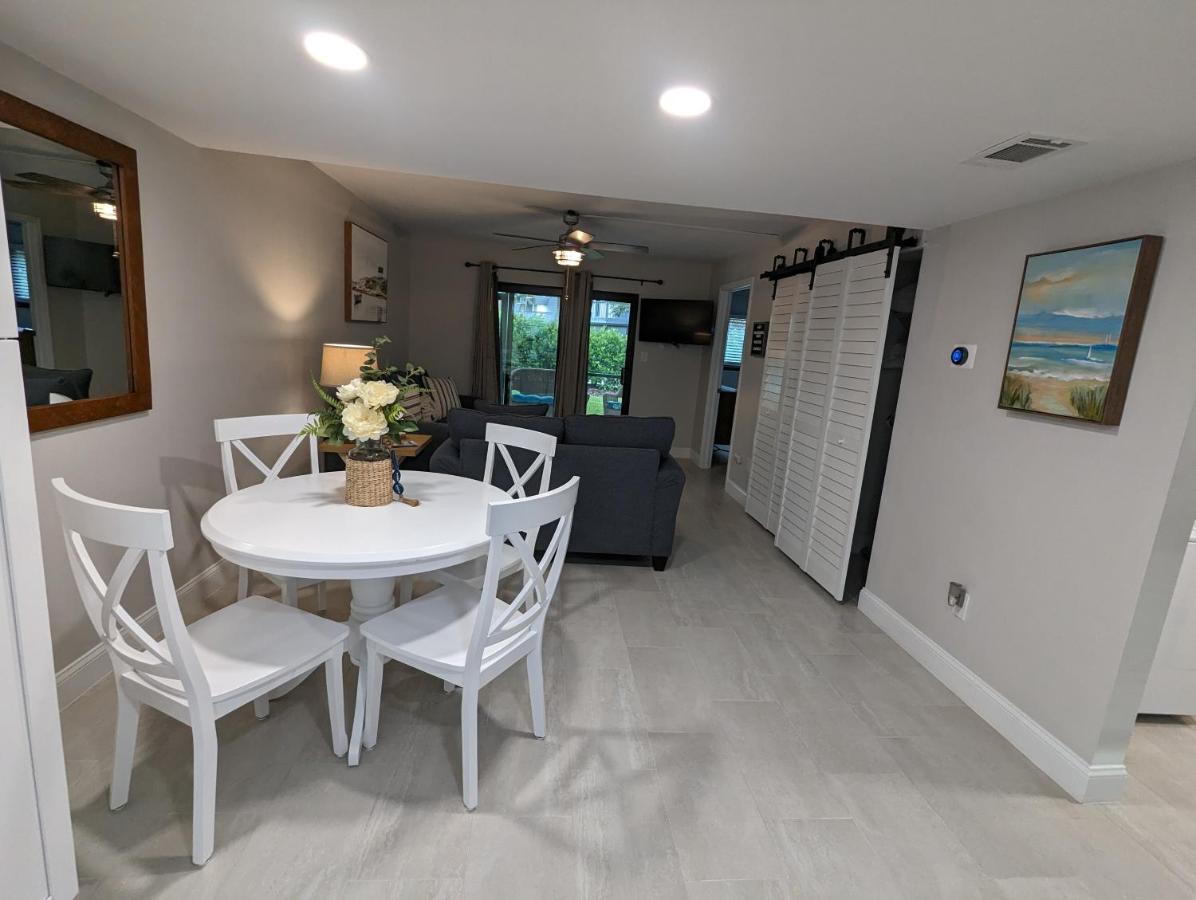 New Condo! Just 15 Min To Ft Myers And Sanibel Beach! Great Location!! Fort Myers Luaran gambar