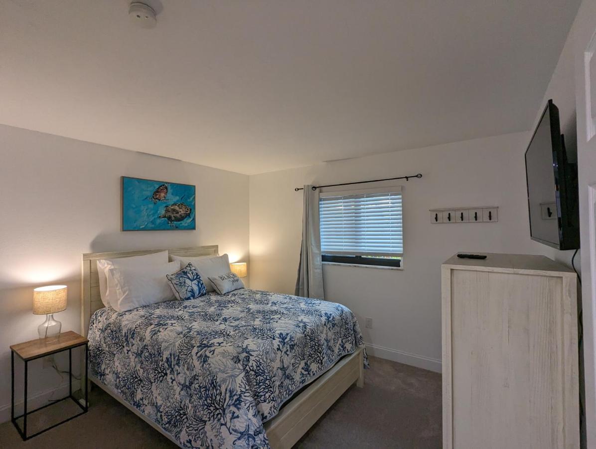 New Condo! Just 15 Min To Ft Myers And Sanibel Beach! Great Location!! Fort Myers Luaran gambar