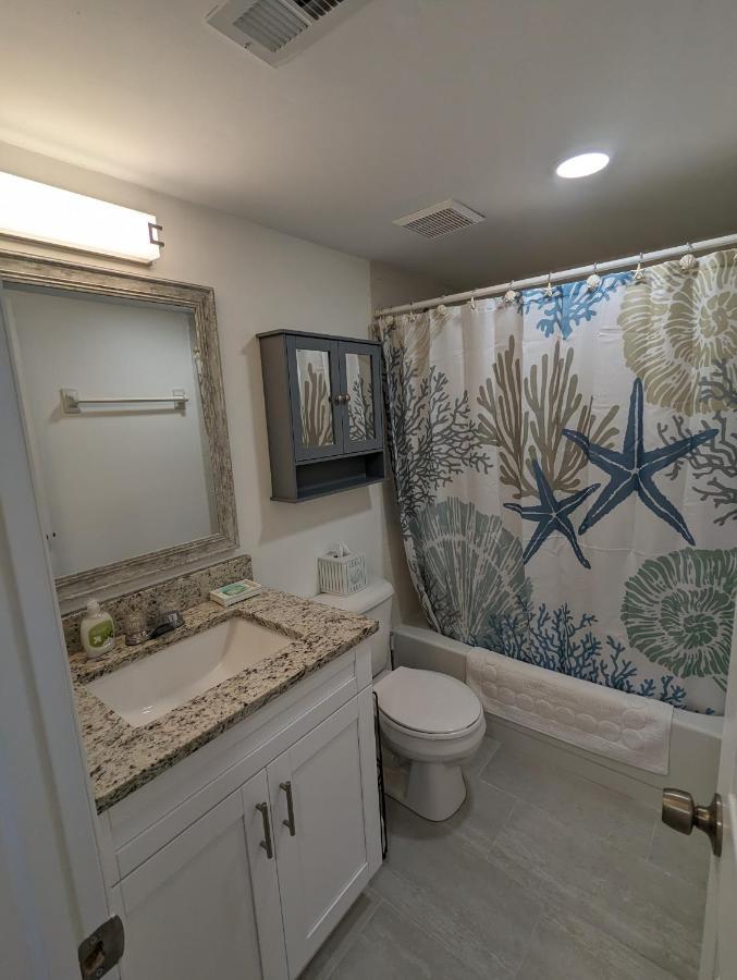 New Condo! Just 15 Min To Ft Myers And Sanibel Beach! Great Location!! Fort Myers Luaran gambar