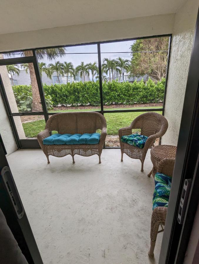 New Condo! Just 15 Min To Ft Myers And Sanibel Beach! Great Location!! Fort Myers Luaran gambar